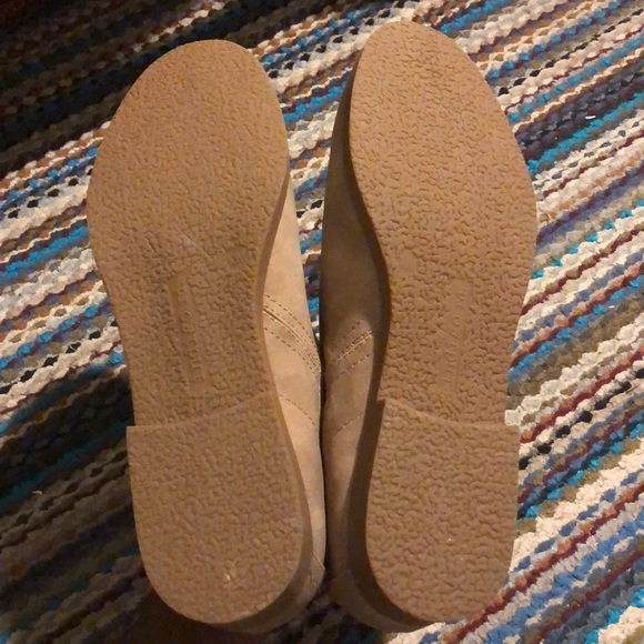 Booties - Picture 3 of 8